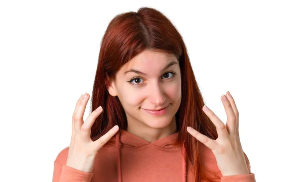 Junge Rothaarige Mädchen Mit Rosa Sweatshirt Genervt Wütend Wütender Geste — Stockfoto