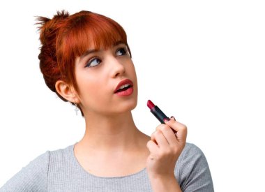Ruj ile genç Kızıl saçlı kız