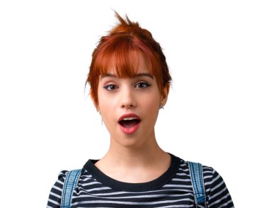 Sürpriz ve şok yüz ifadesi ile genç öğrenci Kızıl saçlı kız