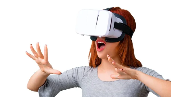 Chica Pelirroja Joven Usando Gafas Experiencia Realidad Virtual — Foto de Stock