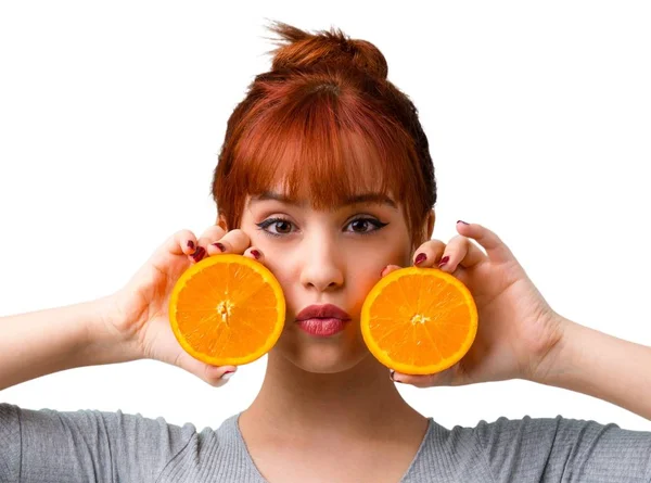 Jeune Fille Rousse Tenant Une Orange — Photo