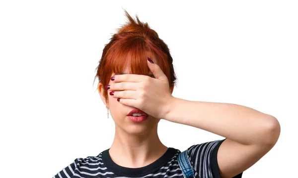 Joven Estudiante Pelirroja Cubriendo Los Ojos Por Las Manos —  Fotos de Stock