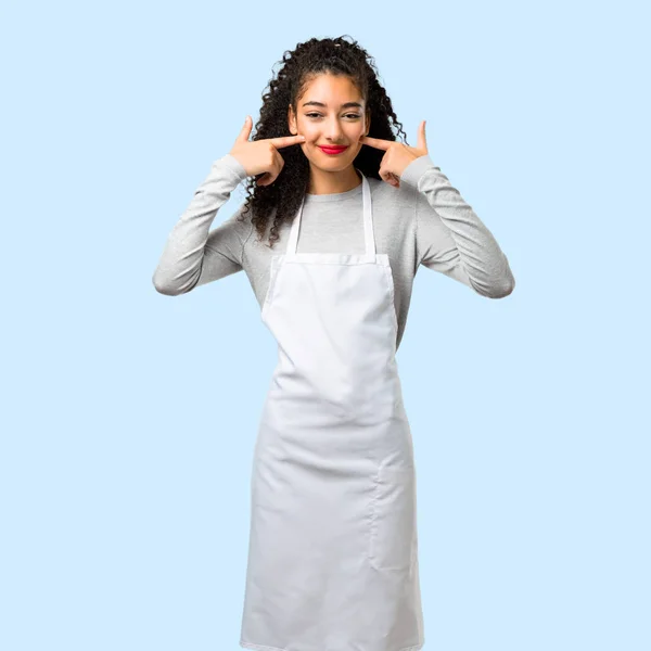Young Girl Apron Smiling Happy Pleasant Expression While Pointing Mouth — Stock Photo, Image