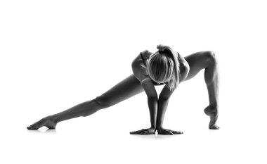 Yoga ders pratik maillot genç sarışın kadın