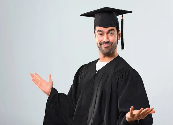 Man Zijn Graduatie Dag Universiteit Trots Zelfingenomen Liefde Jezelf Concept — Stockfoto