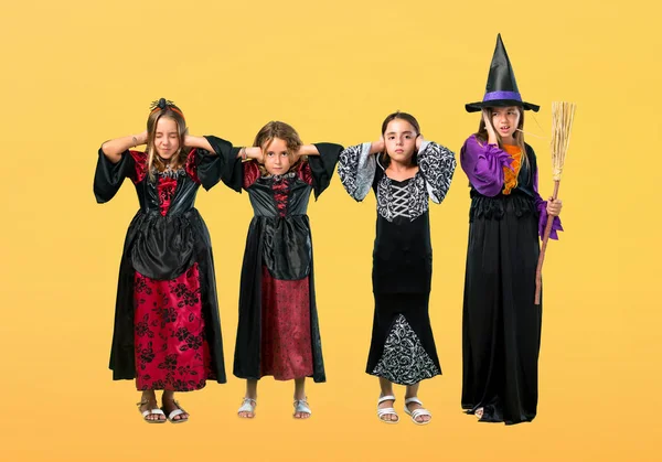 Zestaw Little Girl Ubrany Jak Wampir Święta Halloween Obejmujących Oba — Zdjęcie stockowe