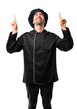 Harika bir fikir işaret parmağı ile işaret ve izole beyaz arka plan üzerinde seyir siyah üniformalı erkeklere Şef