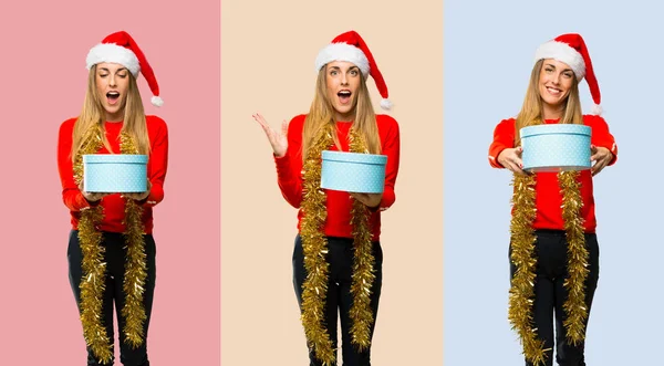 Set Van Blonde Vrouw Verkleed Voor Kerstvakantie Verrast Omdat Heeft — Stockfoto