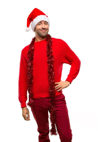 Mannen Med Röda Kläder Fira Julhelgen Poserar Med Armar Hip — Stockfoto