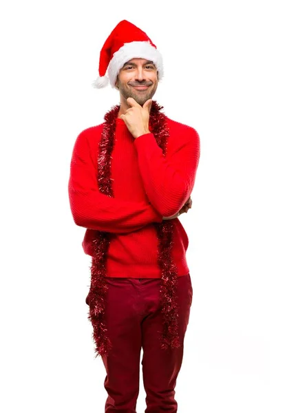 Людина Червоний Одяг Святкування Різдвяних Свят Посміхаючись Дивлячись Фронт Впевненим — стокове фото