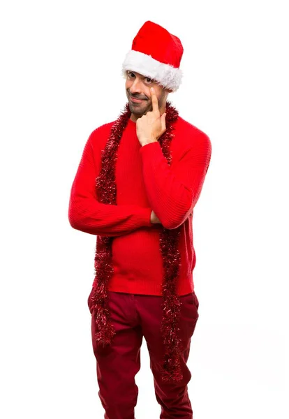 Człowiek Czerwone Ubrania Okazji Świąt Bożego Narodzenia Patrząc Przodu Białym — Zdjęcie stockowe