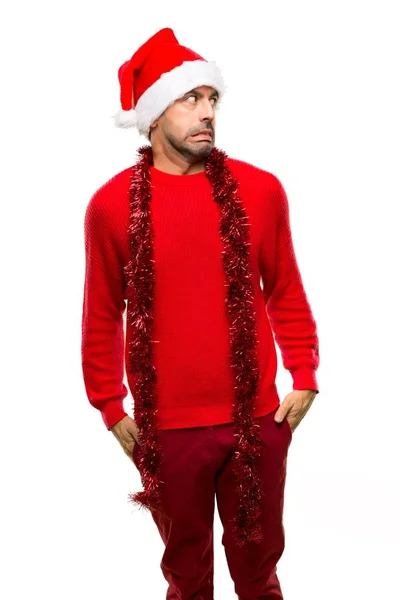 Hombre Con Ropa Roja Celebrando Las Fiestas Navidad Está Poco — Foto de Stock