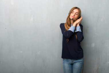 Telemarketer kadın yapma uyku jest dorable ifade