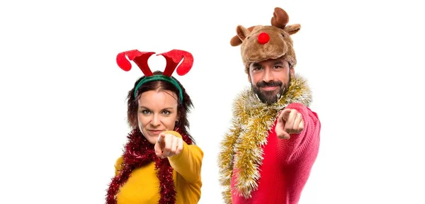 Couple Dressed Christmas Holidays Points Finger You Confident Expression Isolated — Stock Photo, Image