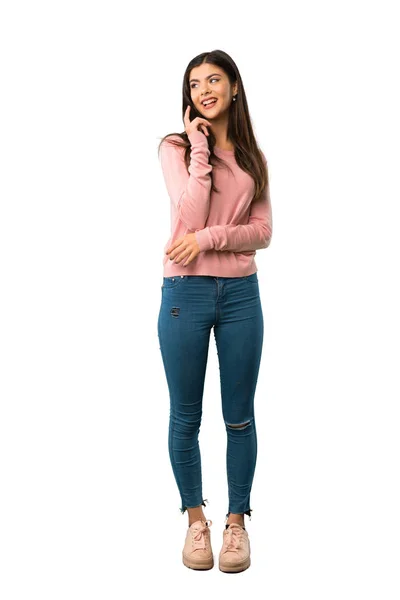 Eine Ganzkörperaufnahme Eines Teenagermädchens Mit Rosa Hemd Das Eine Idee — Stockfoto
