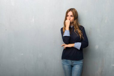 Şüpheleri telemarketer kadın