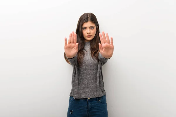 Teenager Mädchen Auf Isolierten Weißen Backgorund Macht Stop Geste Für — Stockfoto