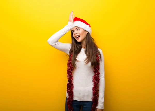 Adolescente Menina Celebrando Feriados Natal Com Intenção Perceber Solução — Fotografia de Stock