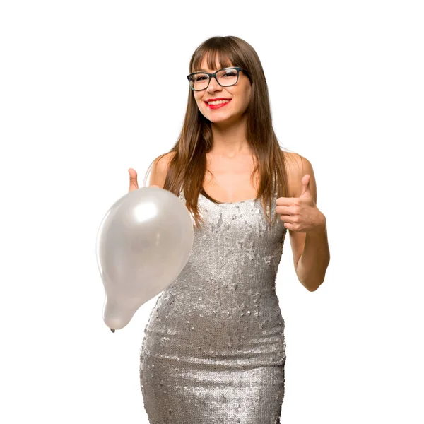 Frau Einem Paillettenbesetzten Kleid Mit Champagner Feiert Das Neue Jahr — Stockfoto