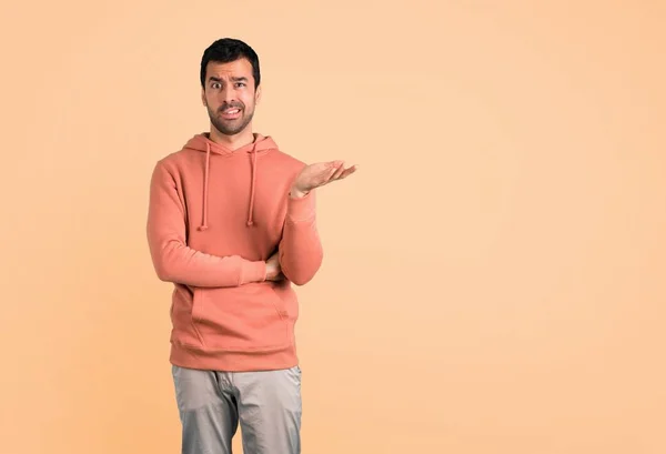 Man Pink Sweatshirt Unhappy Frustrated Something Negative Facial Expression Ocher — Stock Photo, Image