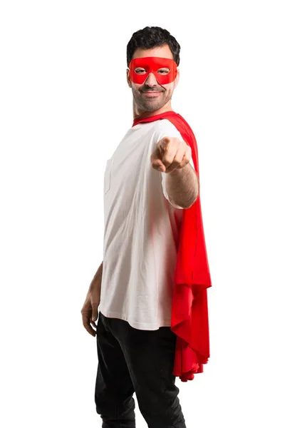 Hombre Superhéroe Con Máscara Capa Roja Señala Con Dedo Con —  Fotos de Stock