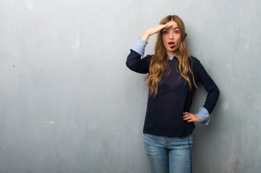 Telemarketer kadın bir şeyin farkına vardım ve çözüm isteyen vardır