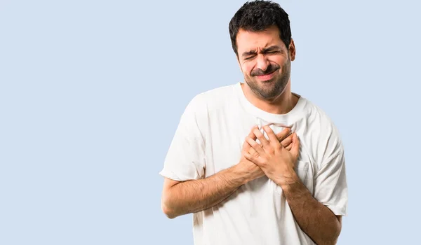 Joven Con Camisa Blanca Tiene Dolor Corazón Ataque Cardíaco Sobre —  Fotos de Stock