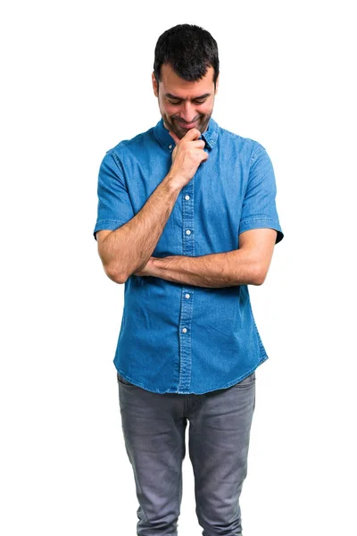 Hombre Guapo Con Camisa Azul Pie Mirando Hacia Abajo — Foto de Stock