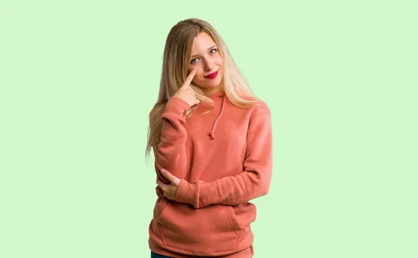 Young Girl Looking Front Green Background — Stock Photo, Image