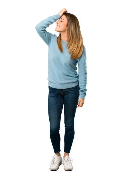 Corpo Inteiro Mulher Loira Com Camisa Azul Acaba Perceber Algo — Fotografia de Stock