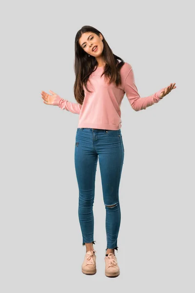 Całe Ciało Nastolatek Dziewczyna Różową Koszulę Dumny Zadowolony Siebie Kochać — Zdjęcie stockowe