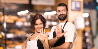 Beş parmak ile sayma aşçılar birkaç