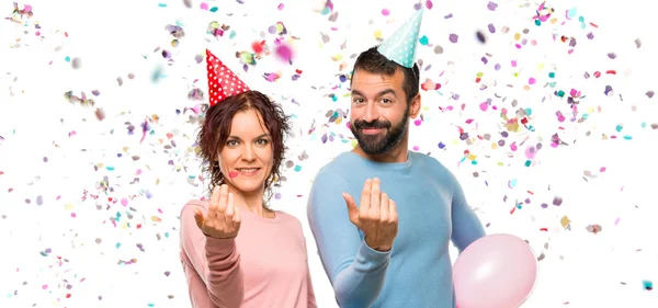 Para Balonów Urodziny Kapelusze Prezentacji Zapraszając Wyposażone Ręcznie Konfetti Party — Zdjęcie stockowe
