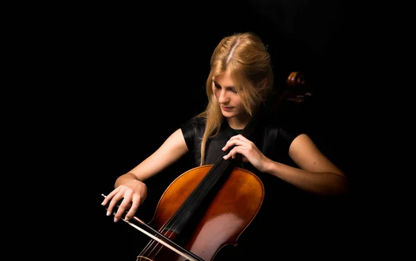 Jong Meisje Spelen Van Cello Geïsoleerde Zwarte Achtergrond — Stockfoto