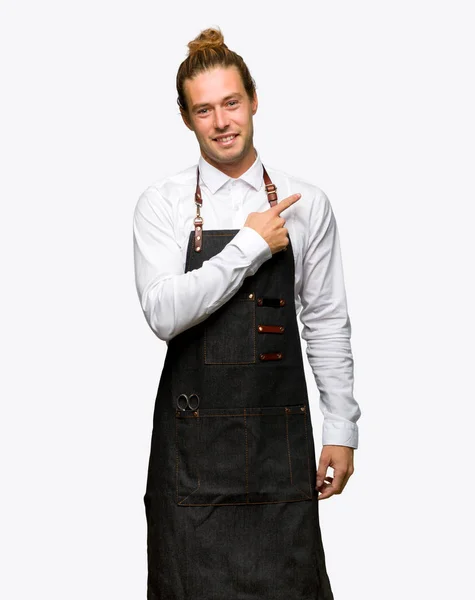 Barber Man Apron Pointing Side Present Product Isolated Background — Stock Photo, Image