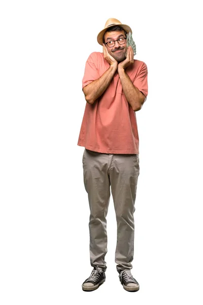Człowiek Posiadający Wiele Rachunków Obejmujących Oba Uszy Rękami Białym Tle — Zdjęcie stockowe