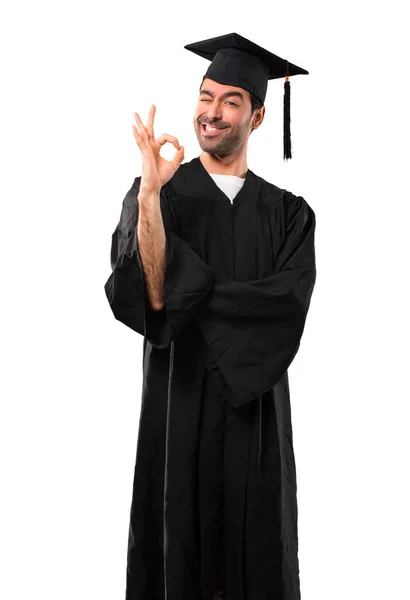 Man Zijn Graduatie Dag Universiteit Weergeven Een Teken Met Vingers — Stockfoto