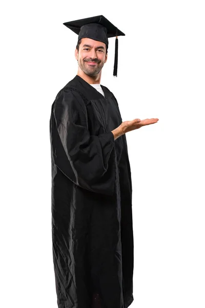 Mann Seinem Graduierungstag Universität Präsentiert Ein Produkt Oder Eine Idee — Stockfoto