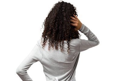 Arka pozisyon geri headon beyaz arka plan tırmalamak süre seyir üzerinde önlük ile genç kız