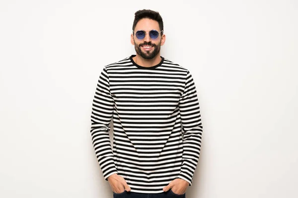 Stilig Man Med Randig Skjorta Med Glasögon Och Glad — Stockfoto