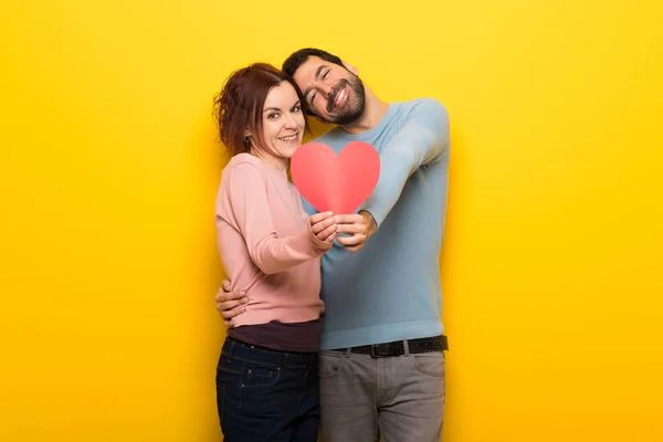 Couple Dans Saint Valentin Tenant Symbole Coeur — Photo