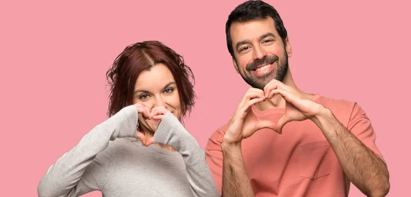 Couple Valentine Day Making Heart Hands Isolated Pink Background — Stock Photo, Image