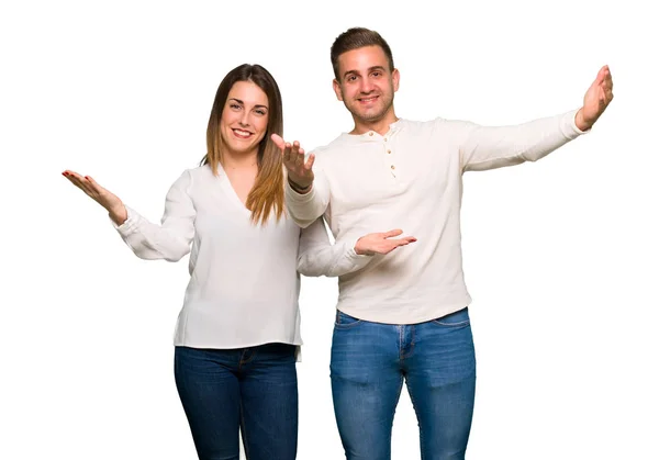 Casal Dia Dos Namorados Apresentando Convidando Para Vir — Fotografia de Stock