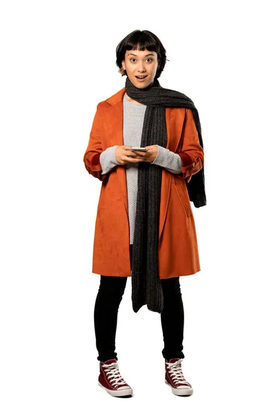 Uma Foto Completa Uma Mulher Cabelo Curto Com Casaco Surpreso — Fotografia de Stock