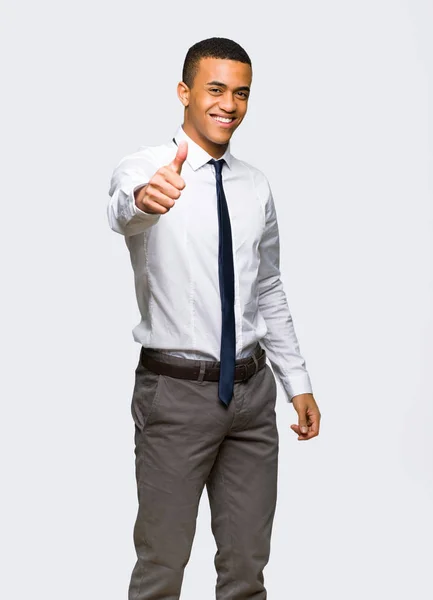 Joven Hombre Negocios Afroamericano Dando Gesto Pulgar Hacia Arriba Porque —  Fotos de Stock