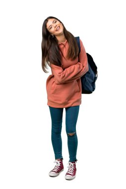 Kazak ve gülümseyen süre geçti silah tutmak sırt çantası bir genç kızla tam uzunlukta bir kadeh