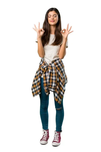 Plan Complet Une Adolescente Avec Chemise Attachée Taille Pose Zen — Photo