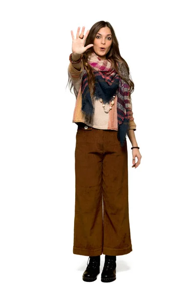 Full Length Shot Young Hippie Woman Counting Five Fingers Isolated — Stock Photo, Image