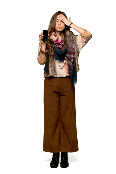 Ganzkörperaufnahme Einer Jungen Hippie Frau Mit Gestörtem Halten Eines Kaputten — Stockfoto