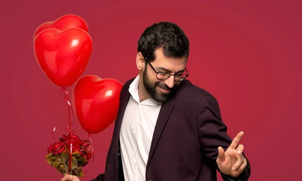Mann Valentinstag Tanzt Gerne Während Auf Einer Party Vor Rotem — Stockfoto